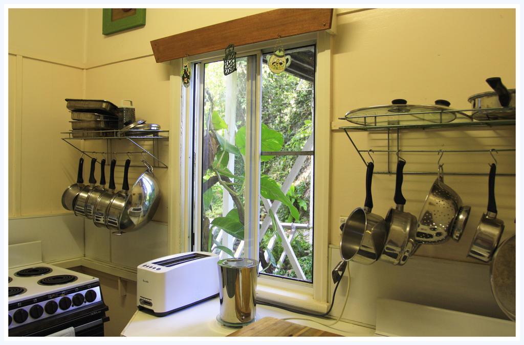 Coral Lodge Bed And Breakfast Inn Townsville Exteriör bild