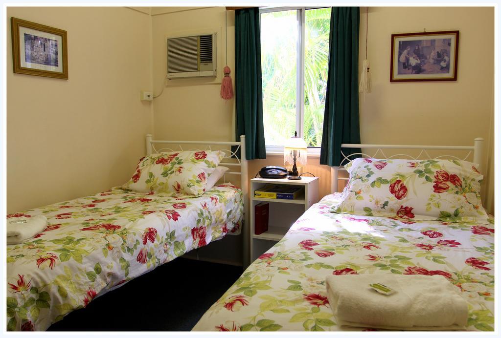 Coral Lodge Bed And Breakfast Inn Townsville Rum bild