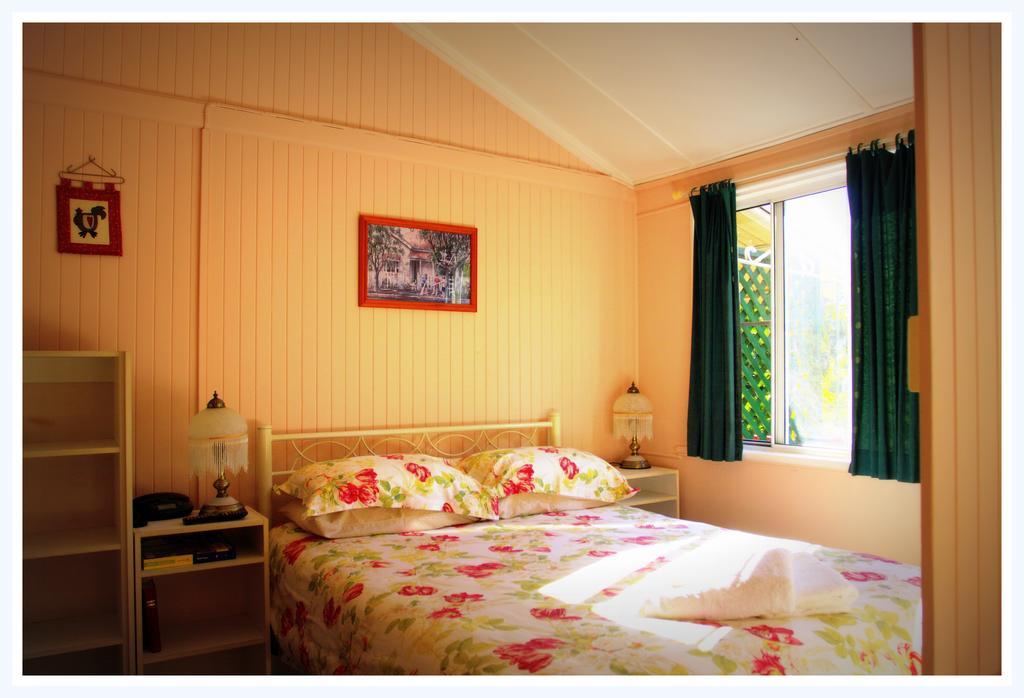 Coral Lodge Bed And Breakfast Inn Townsville Rum bild