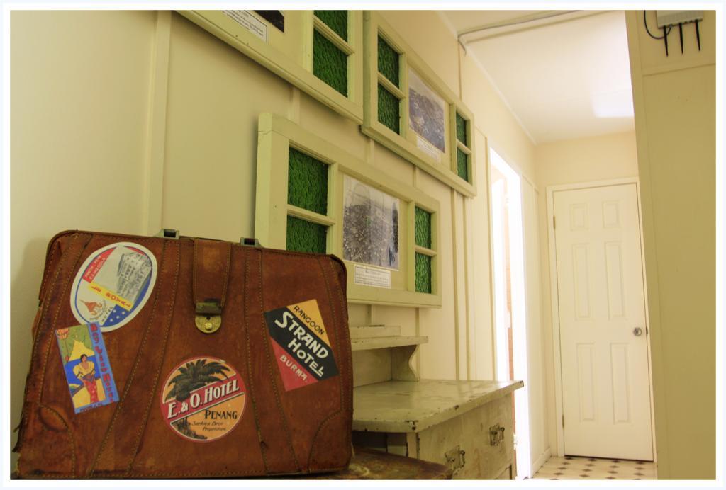 Coral Lodge Bed And Breakfast Inn Townsville Exteriör bild
